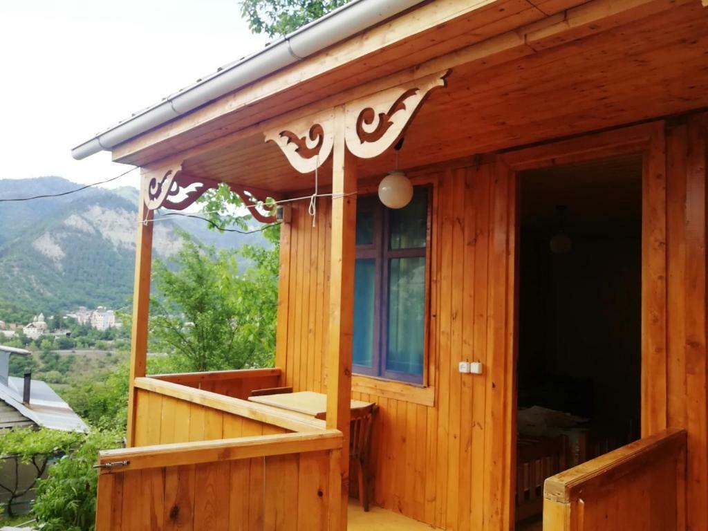 קאחתי Guest House Ilia מראה חיצוני תמונה